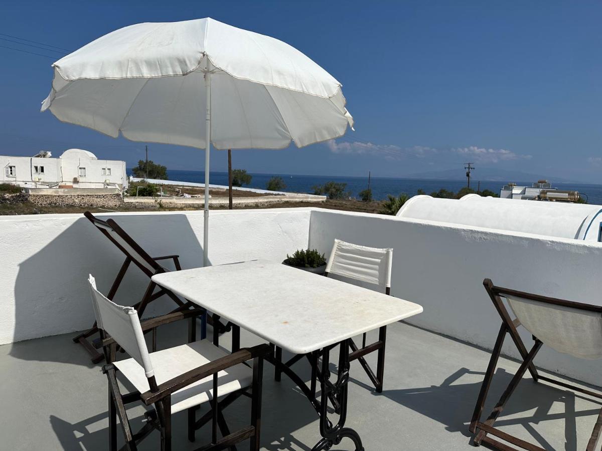 Hotel Paradisos Oia Exterior photo
