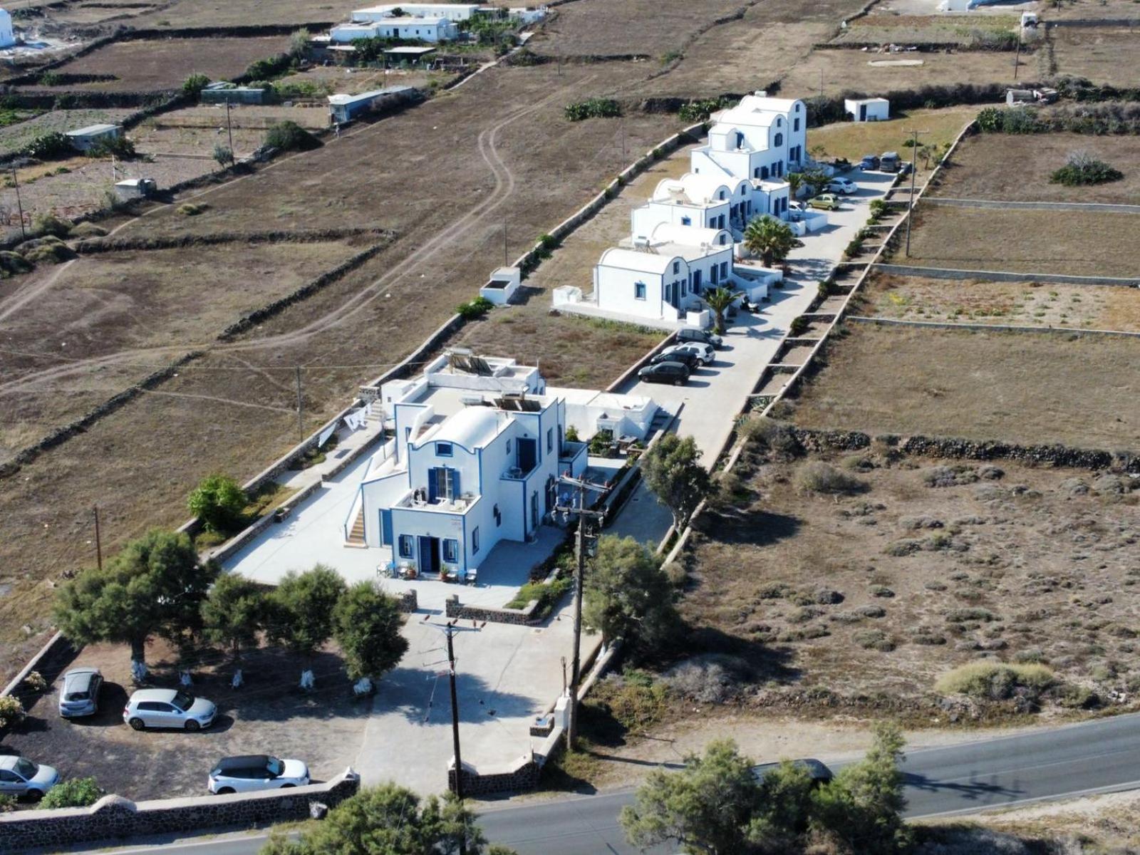 Hotel Paradisos Oia Exterior photo