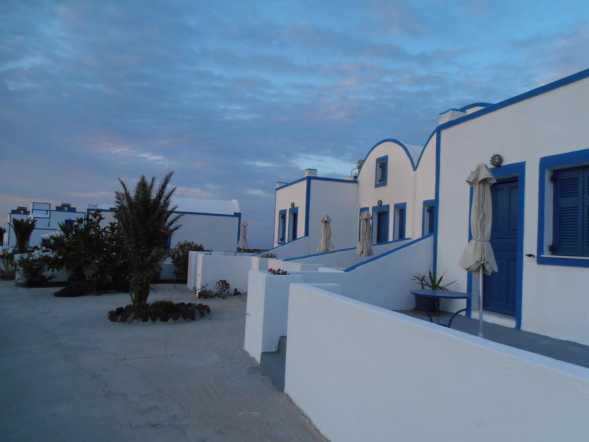 Hotel Paradisos Oia Exterior photo