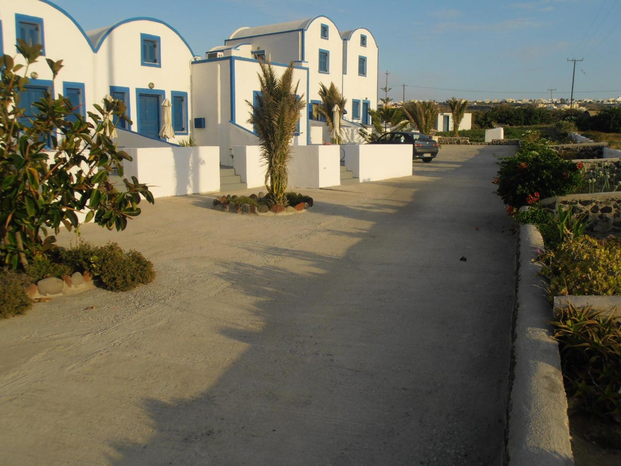 Hotel Paradisos Oia Exterior photo